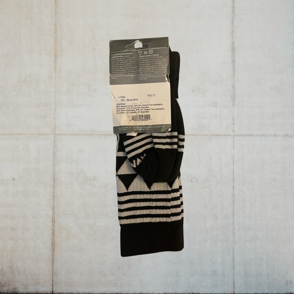Wigwam patterned dress socks (black and white) - Picture 2 of 2